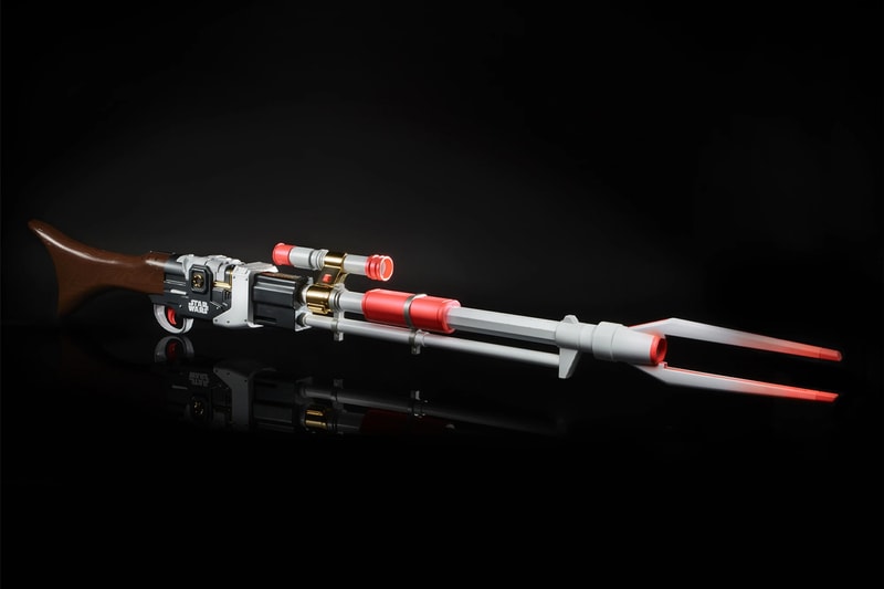 nerf guns star wars the mandalorian amban phase pulse blaster rifle dart disney plus din djarin pedro pascal
