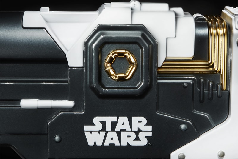 nerf guns star wars the mandalorian amban phase pulse blaster rifle dart disney plus din djarin pedro pascal