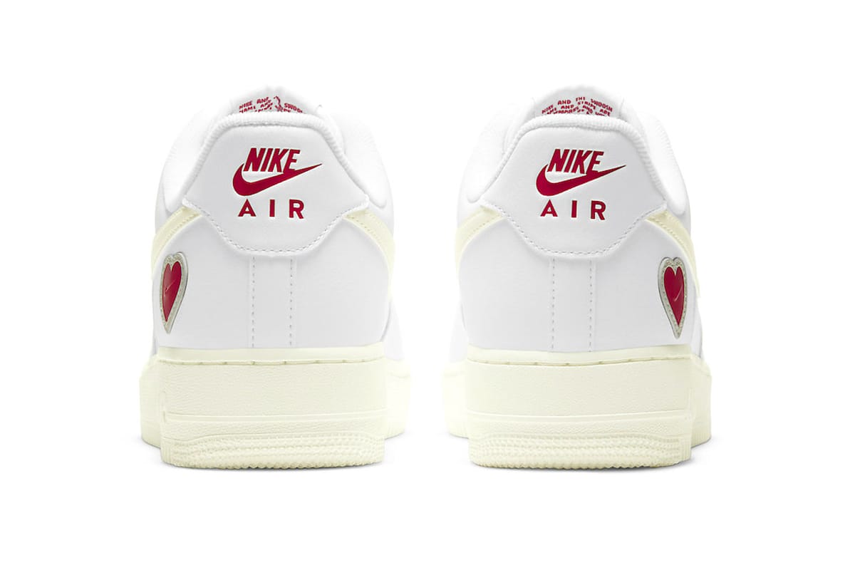 nike air force with heart