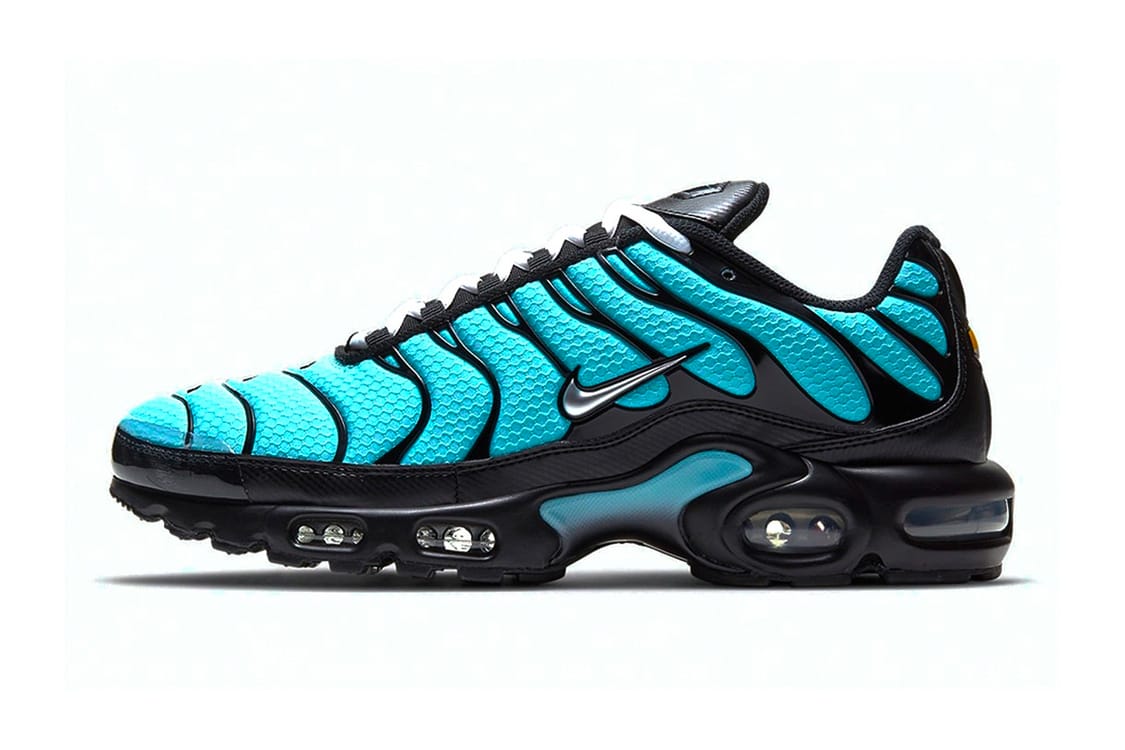 black and teal nike shoes