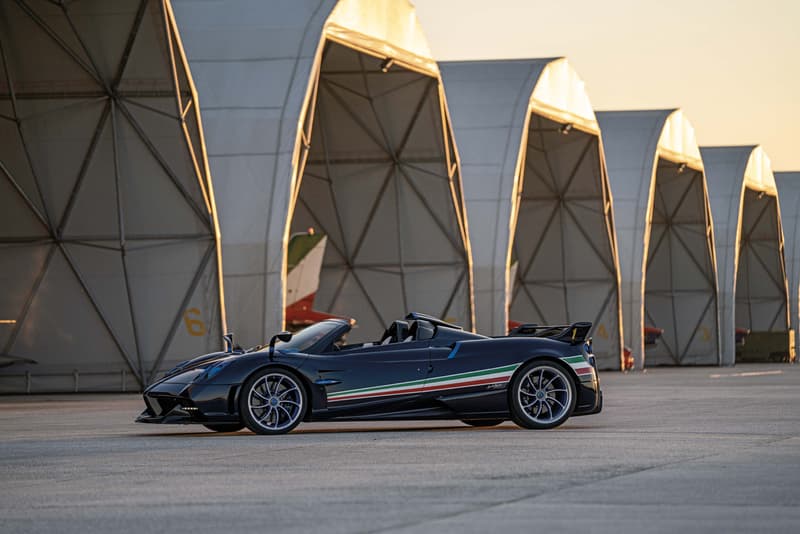 Pagani Huayra Tricolore Italian Air Force Aerobatic Team Tribute Italy Supercar Cars Hypercar Zonda Open-Top Huayra Imola Translucent Blue Carbon Fiber Weave Body Kit Aerodynamic Speed Power Performance Jets V12