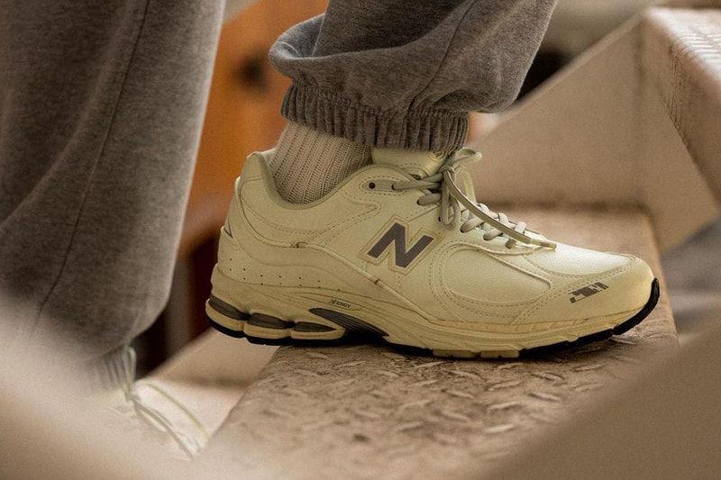 randomevent unik new balance 2002r glow in the dark green black white official release date info photos price store list buying guide