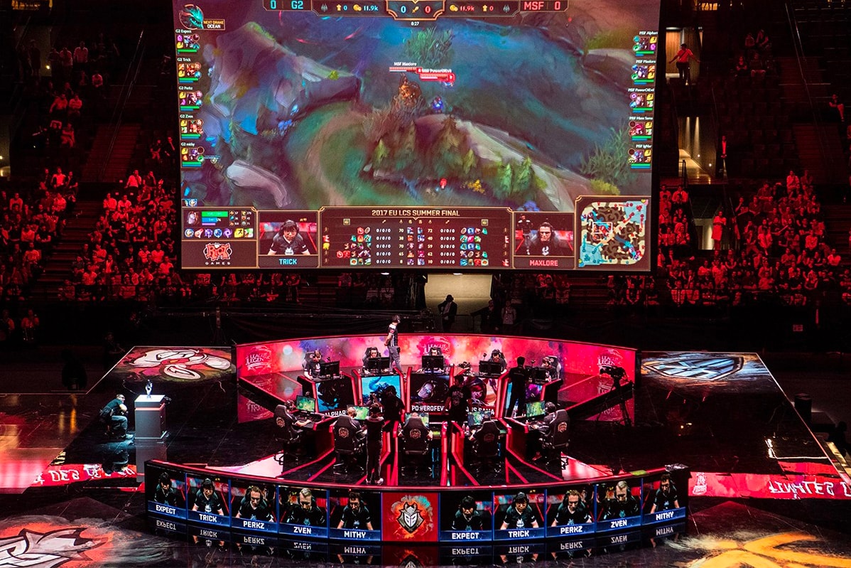 Riot Games League of Legends 2020 World championships new record gaming esports sporting event 1 billion viewership hours