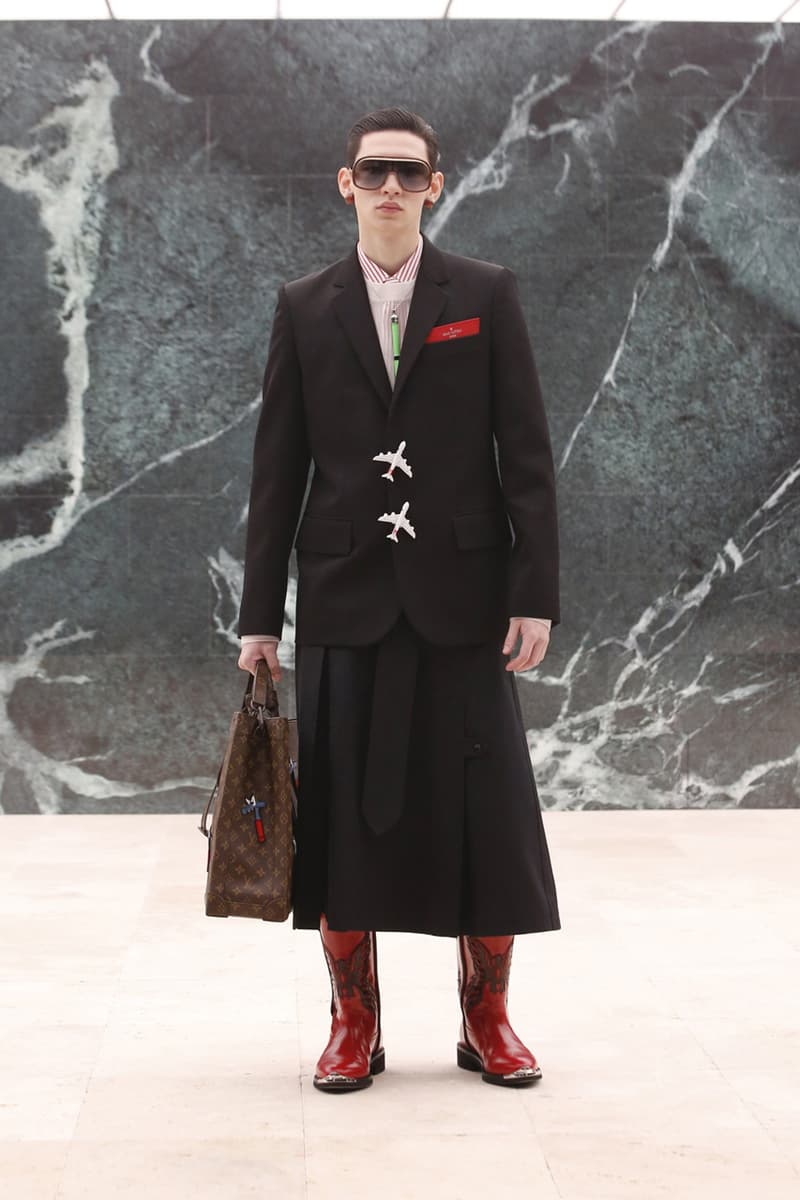 Louis Vuitton Men's Fall/Winter 2021 Runway Show Collection Virgil Abloh Men Artistic Director FW21 Ebonics / Snake Oil / The Black Box / Mirror, Mirror menswear fw21