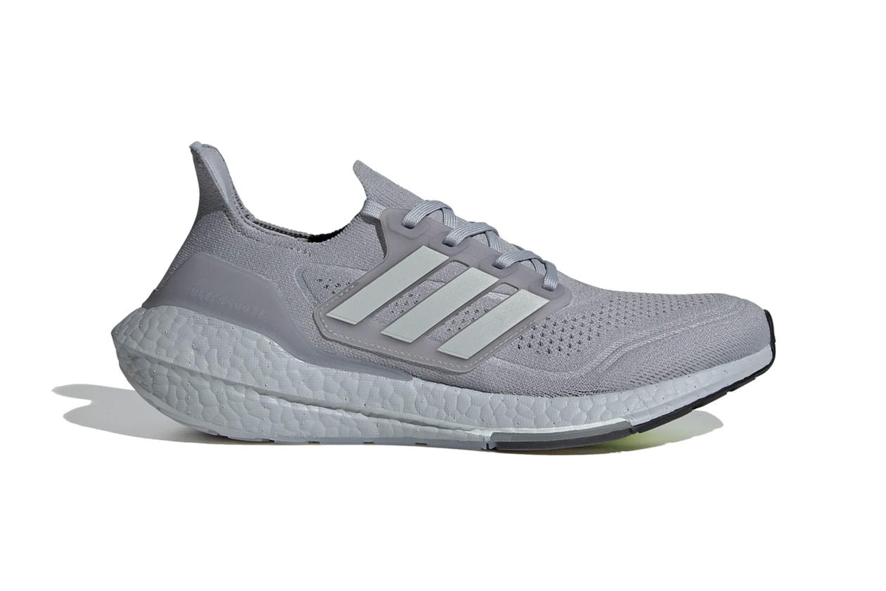 best sneaker footwear drops releases january 2021 week 4 official release date info photos price store list buying guide adidas running ultraboost 21 Maison Margiela Reebok Classic Leather Tabi Bianchetto nike sportswear dunk low firecracker air michael jordan brand 9 university gold salehe bembury anta sb 01 02 mizuno wave prophecy Hajime Sorayama puma dreamer 2 j cole january 28 blondey mccoy see through superstar schwartz tint stussy force 1 low paperboy paris 992