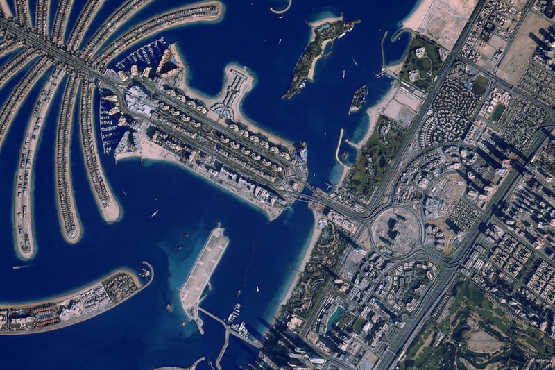 Canon Has Created a Website That Let's You "Take Pictures" From Space