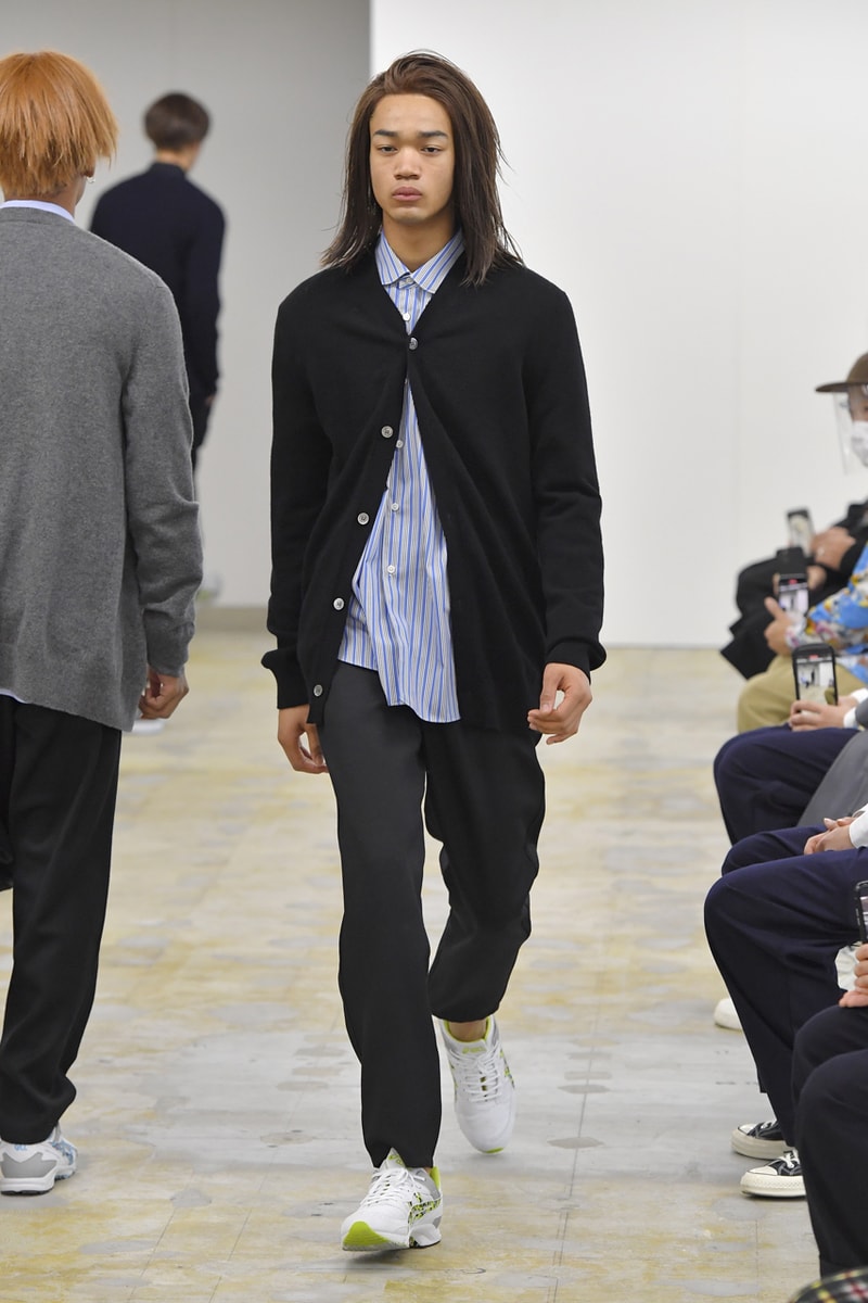 COMME des GARÇONS SHIRT Fall/Winter 2021 KAWS Runway collaboration fw21 collection menswear artist asics tarther sneaker release date info buy japan cdg