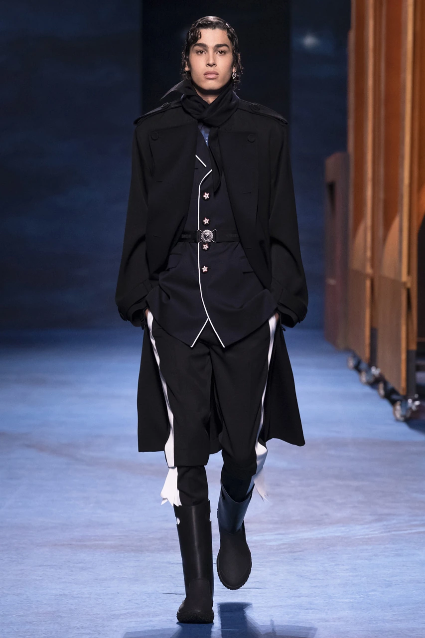 Dior Fall/Winter 2021 Collection Runway Show peter doig kim jones menswear fw21 lookbook