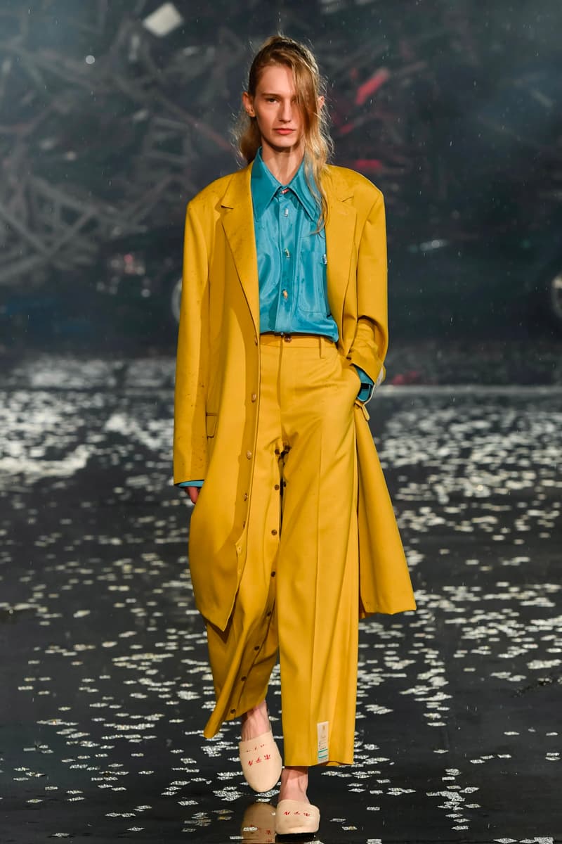 doublet Fall 2021 Runway menswear streetwear f21 collection tokyo japanese fashion week Masayuki Ino shirts jackets coats pants trousers denim overalls stuffed animals info