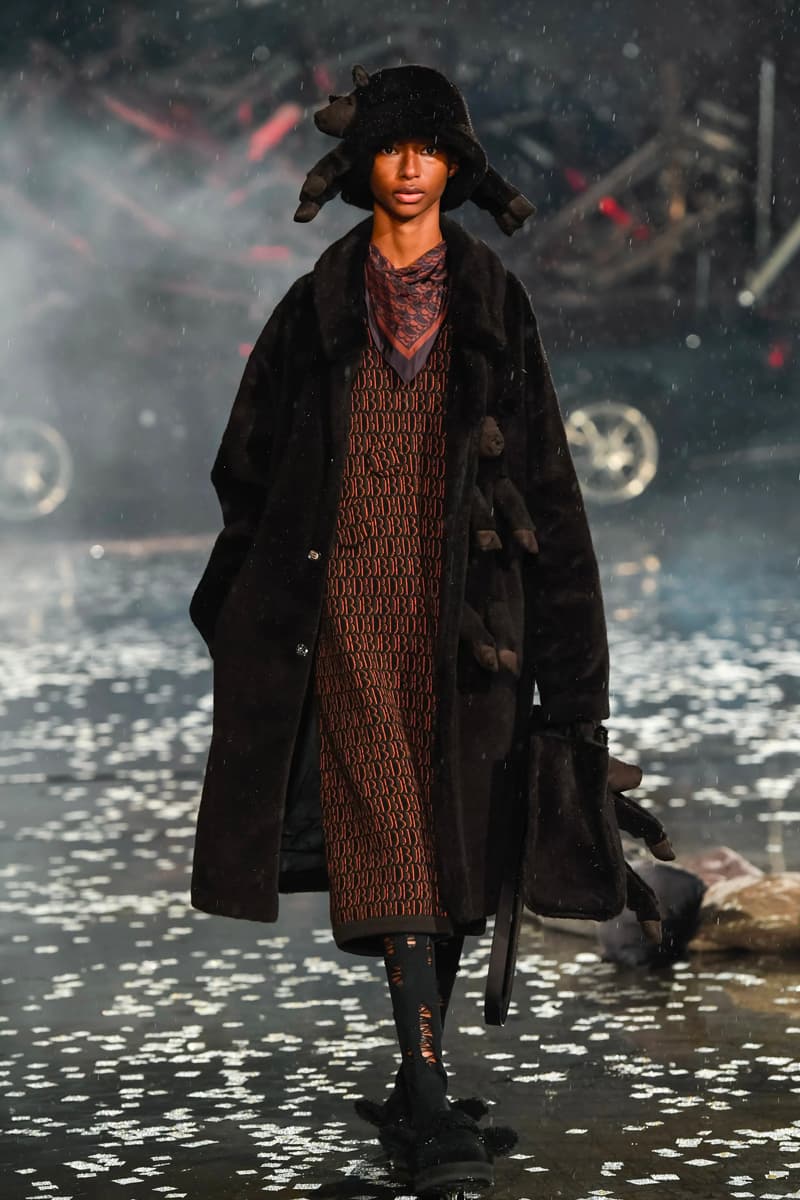 doublet Fall 2021 Runway menswear streetwear f21 collection tokyo japanese fashion week Masayuki Ino shirts jackets coats pants trousers denim overalls stuffed animals info