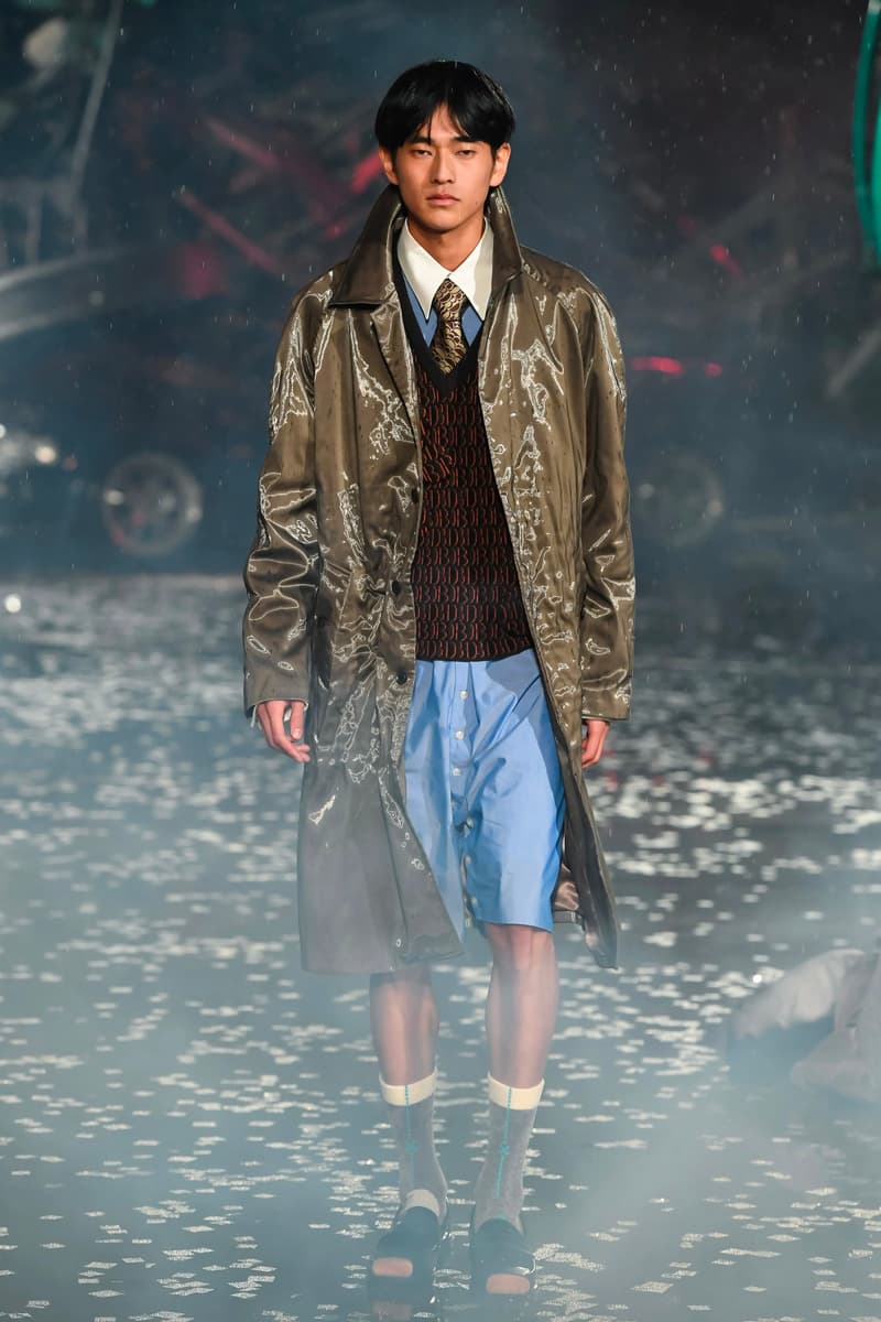 doublet Fall 2021 Runway menswear streetwear f21 collection tokyo japanese fashion week Masayuki Ino shirts jackets coats pants trousers denim overalls stuffed animals info