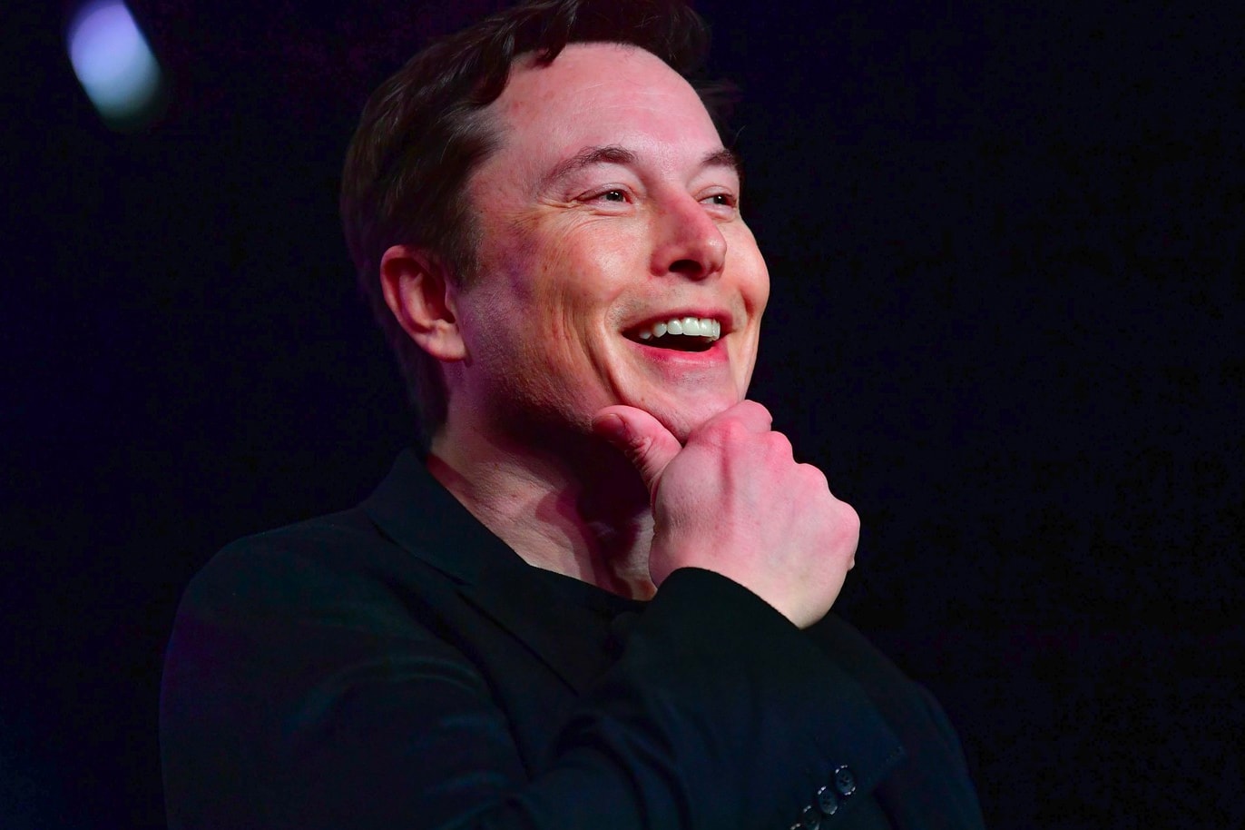 Elon Musk 100 Million USD Donation Twitter CO2 carbon capture technology philanthropic prize spacex founder tesla ceo environmental emissions sustainability info