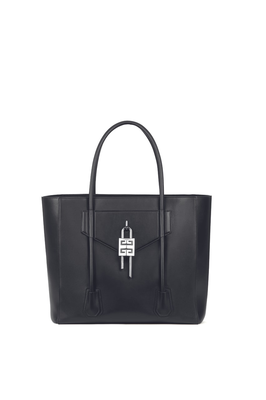 The Givenchy Antigona Soft is set to be the next It-Bag