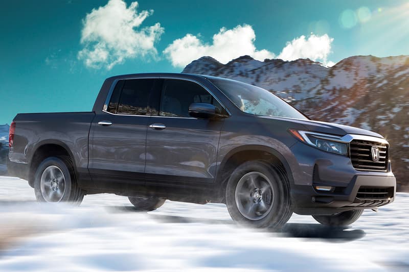 2021 honda ridgeline pickup truck off roading tow all wheel drive v6 engine sport rtl e black edition