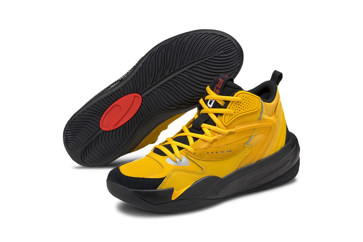 best sneaker footwear drops releases january 2021 week 4 official release date info photos price store list buying guide adidas running ultraboost 21 Maison Margiela Reebok Classic Leather Tabi Bianchetto nike sportswear dunk low firecracker air michael jordan brand 9 university gold salehe bembury anta sb 01 02 mizuno wave prophecy Hajime Sorayama puma dreamer 2 j cole january 28 blondey mccoy see through superstar schwartz tint stussy force 1 low paperboy paris 992