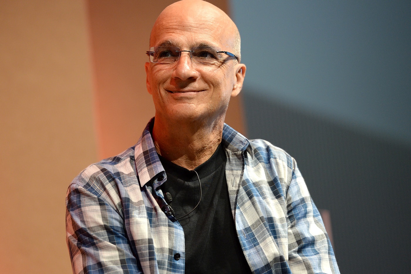 Jimmy Iovine Sells producer Catalog Hipgnosis Songs fund interscope records beats electronics dr dre University of Southern California Iovine and Young Academy 