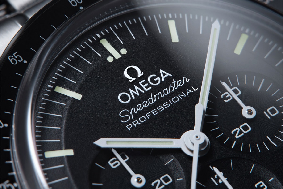 omega switzerland swiss watches luxury speedmaster moonwatch moon master chronometer certified co axial calibre 3861
