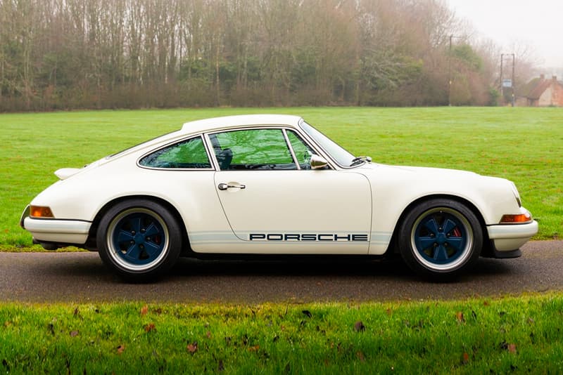1990 Porsche 911 Singer collecting cars auction 964 carrera 2 4 liter flat six united kingdom england uk 550000 gbp horse power 1100 miles vehicles info