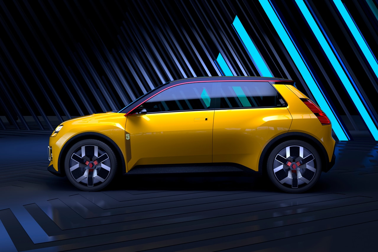 Renault 5 Electric City Mini Car Concept R5 Return Turbo 2 Classic Modern Design French Supermini Sporty Hot Hatch EV Battery Plug In Prototype First Look