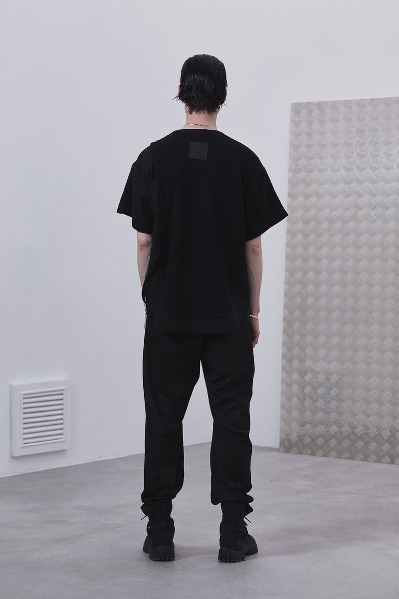 ROARINGWILD Returns to Basics Colors for SS21 "ECHO CHAMBER" spring/summer 2021 lookbook chinese streetwear brand black grey white