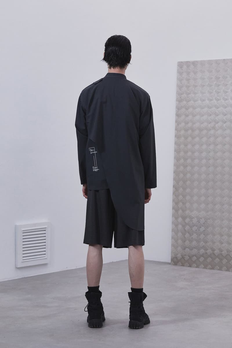 ROARINGWILD Returns to Basics Colors for SS21 "ECHO CHAMBER" spring/summer 2021 lookbook chinese streetwear brand black grey white