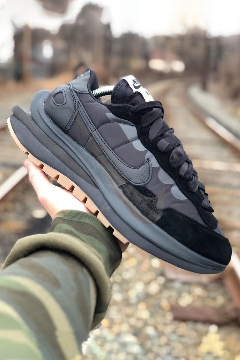 all black nike sacai