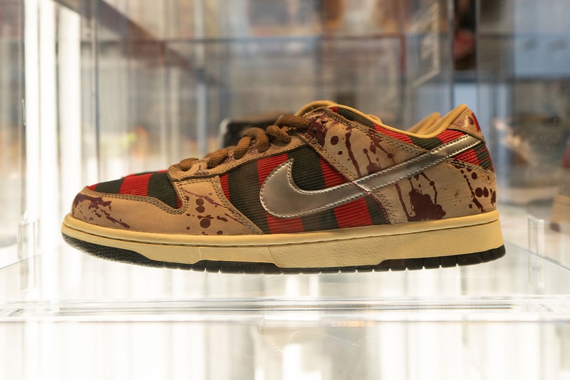 snipes sneaker store nike sb skateboarding sportswear dunk high low  since 1985 pop up museum exhibit project blitz brooklyn new york official release date info photos price store list buying guide