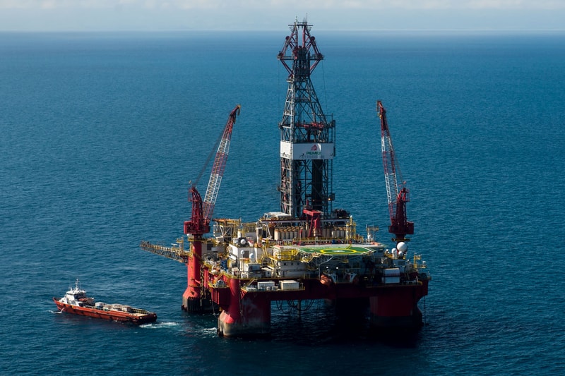 SpaceX offshore oil rigs Starship launch pads conversion info Valaris deepwater deepsea Brownsville Texas Mexico Elon Musk 