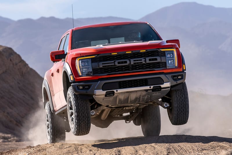 2021 Ford F-150 Raptor Is a Truck for All Occasions