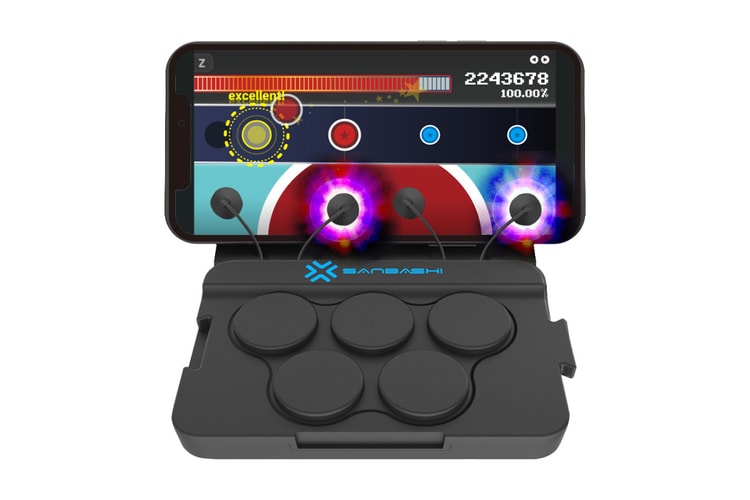 Japan Has Created a Touchscreen Rhythm Game Pad for Your Phone