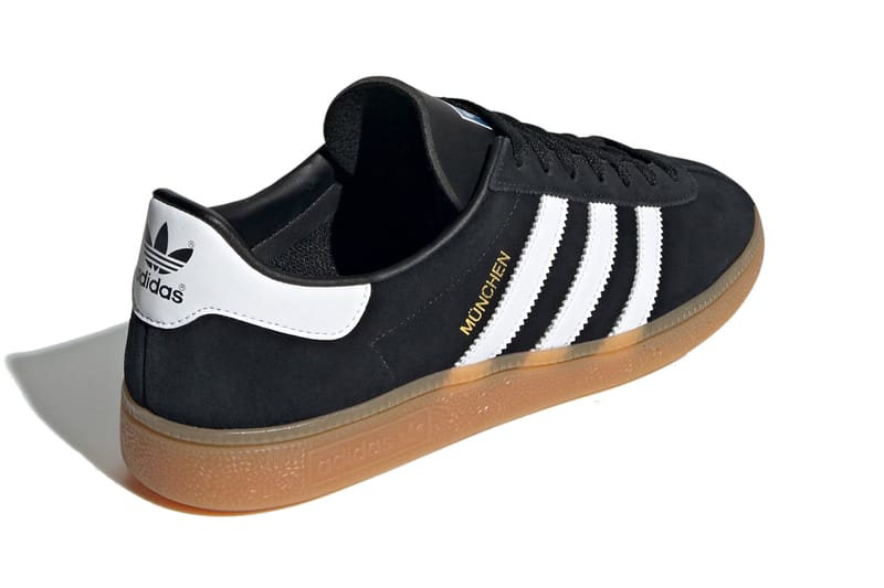 black adidas munchen