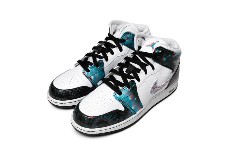 Air Jordan 1 Mid Se Gs Take Flight Is A 3d Kids Special Hypebeast Air Jordan 1 Mid Se Gs Take Flight Is A 3d Kids Special Hypebeast