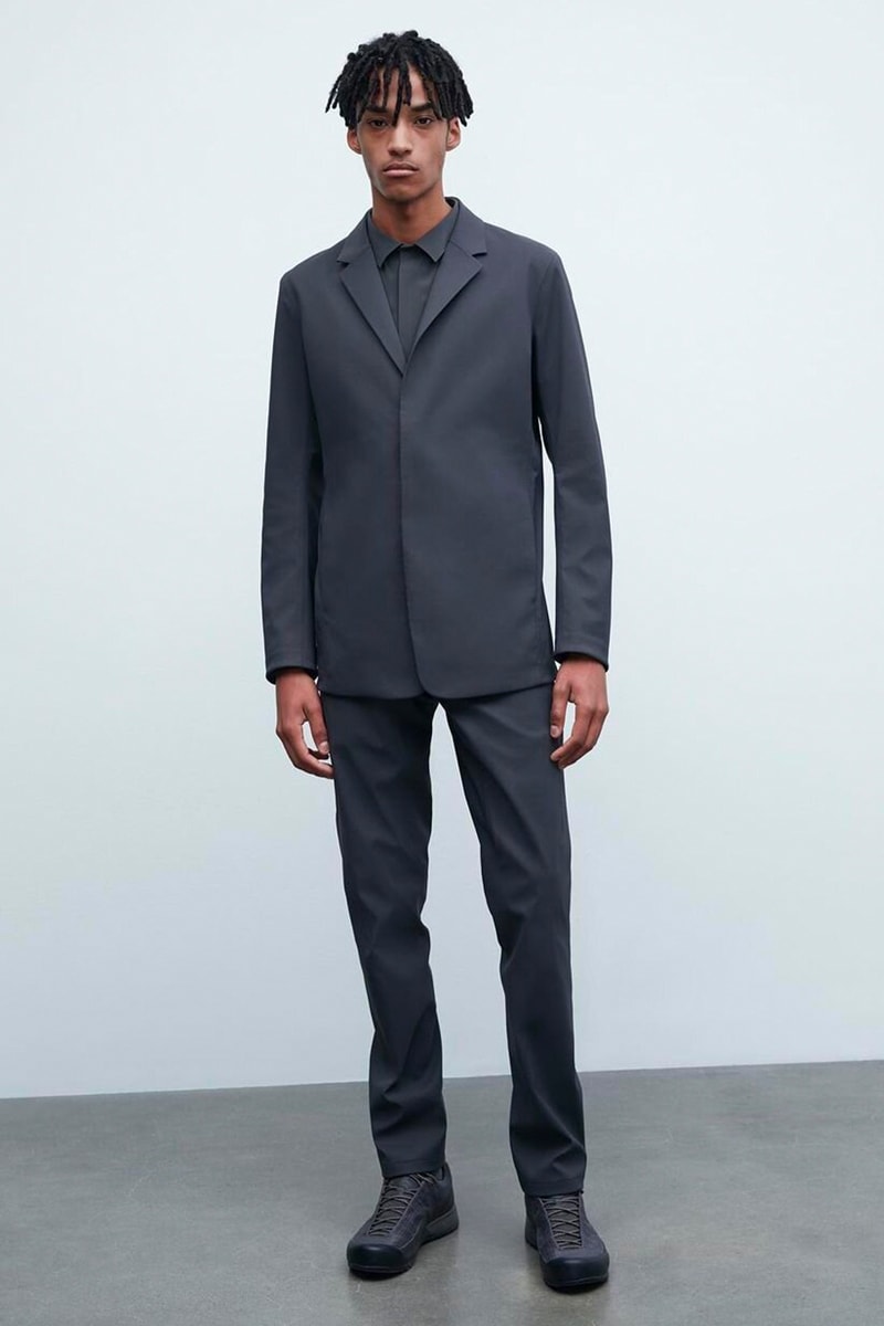 VEILANCE Fall Winter 2021 Lookbook menswear streetwear jackets coats shirts trousers pants fw21 bags shoes sneakers parkas blazers suits info preview