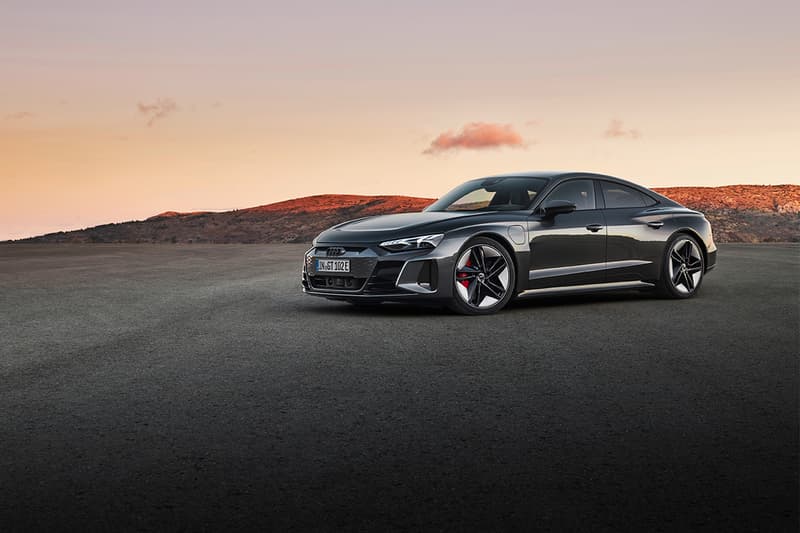 audi etron gt grand tourer rs upgrade trim global premiere debut unveiling electric cars battery 