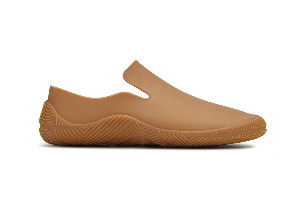 Bottega Veneta Puddle Boot Sandal Mule Biodegradable Polymer Barefoot Second Skin Slim Fitting Sneaker Design Mens Womens Daniel Lee Salon 01 Collection 