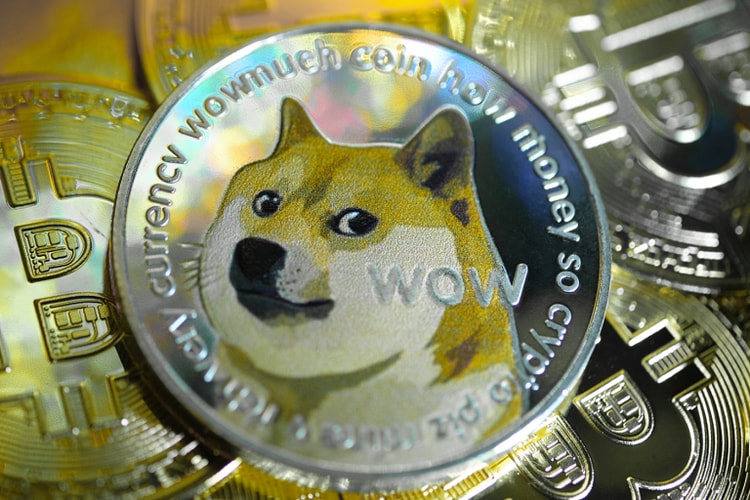 Elon Musk Calls for Dogecoin Holders To "Sell Most of Their Coins"