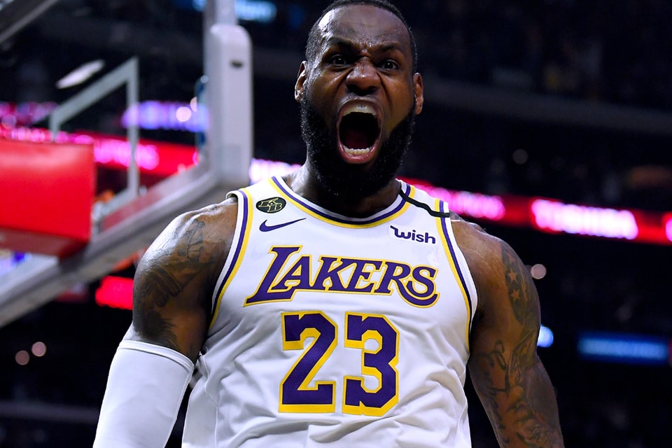 LeBron James becomes the third NBA player to reach 35,000 career points
