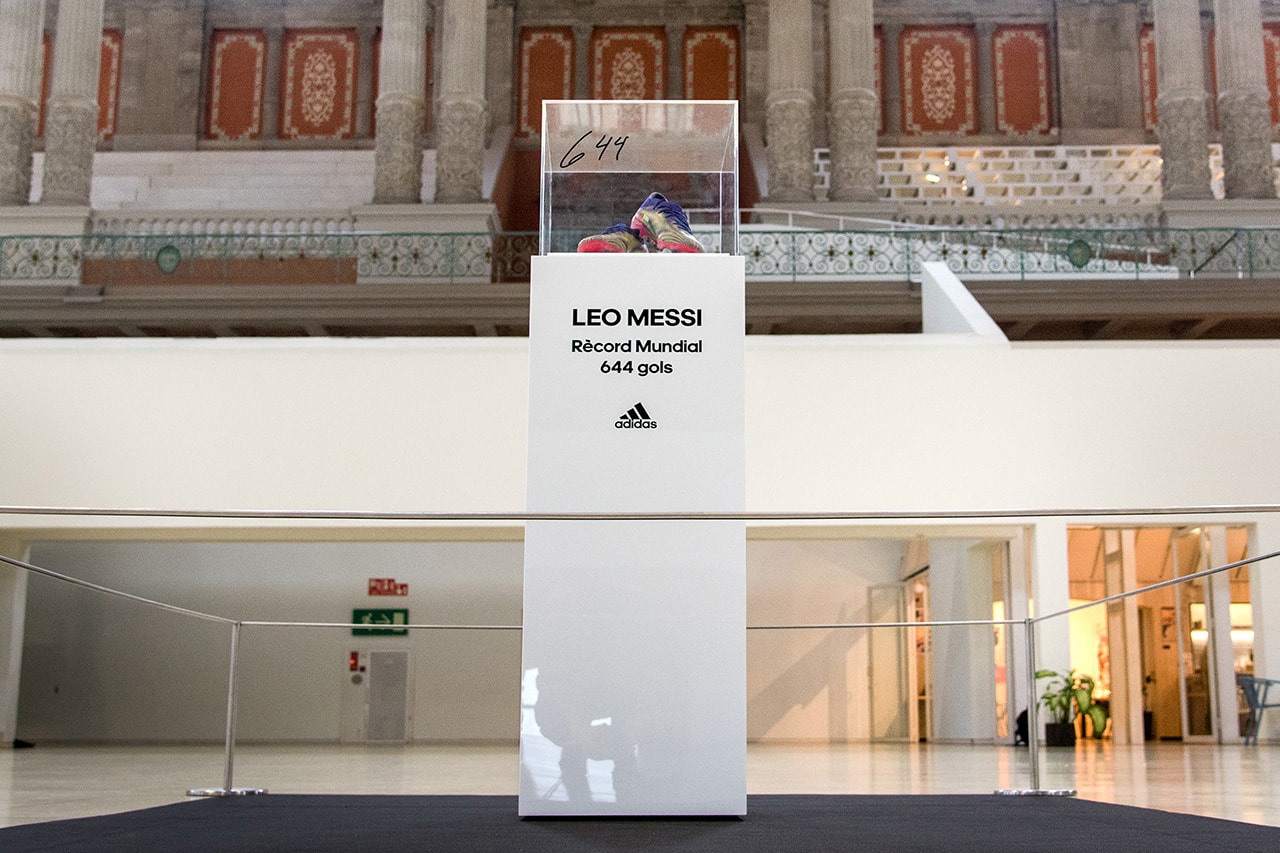 lionel messi mnac museu nacional d'art catalunya barcelona football boots record 644 goal art health pele santos details adidas soccer
