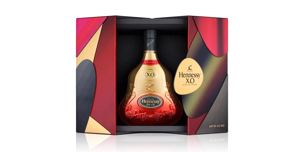 Liu Wei x Hennessy VSOP Collaboration | Hypebeast Hennessy Taps Artist Liu Wei for Lunar New Year Edition Bottles 