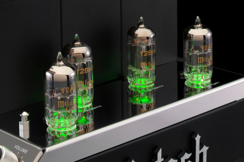 McIntosh Labs MHA200 Vacuum Tube Headphone Amplifier release hi-fi new york tube amps premium home audio tubes 