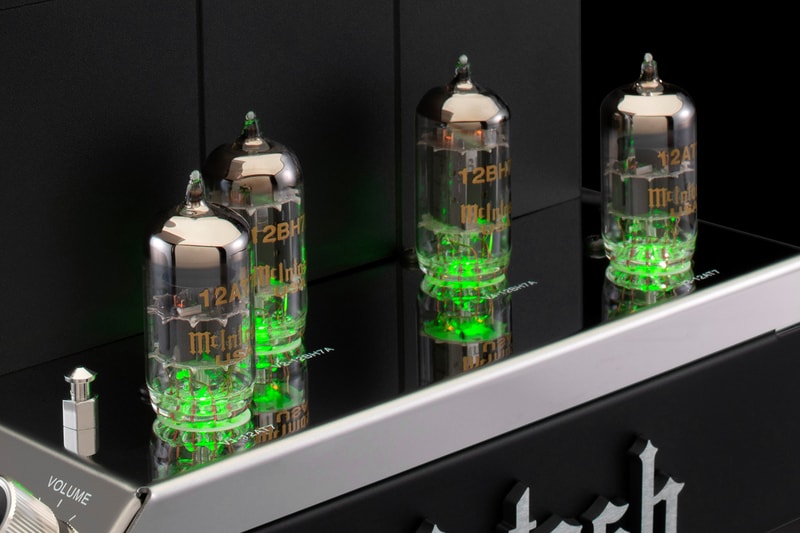 McIntosh Labs MHA200 Vacuum Tube Headphone Amplifier release hi-fi new york tube amps premium home audio tubes 