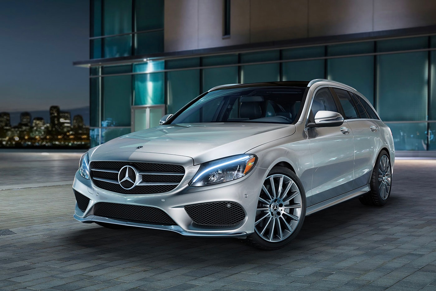 Mercedes Recalls 1.3M Cars Faulty Emergency-Call System Mercedes-Benz AG  CLA, GLA, GLE, GLS, SLC, A, GT, C, E, S, CLS, SL, B, GLB, GLC, and G Automaker National Highway Traffic Safety Administration