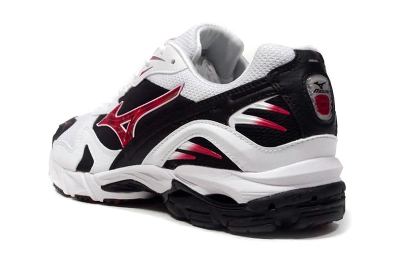 MIZUNO WAVE PROPHECY LS Wave Rider 10 SPECIAL PACK BLACK WHITE RED d1ga212209 d1ga210201 menswear streetwear kicks shoes sneakers release