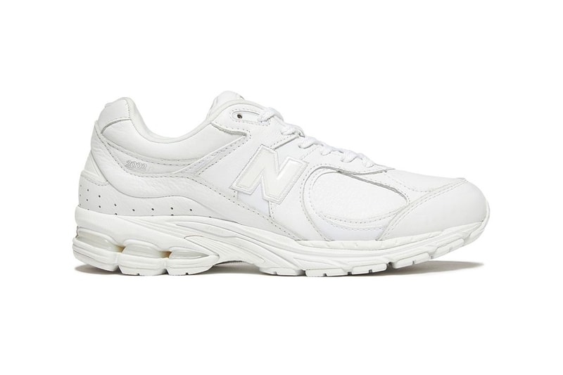New Balance ml2002R "Triple Black," "Triple White," Olive colorways gML2002RK sneaker release date info buy feberuary 2021 20 ss21 spring summer price japan