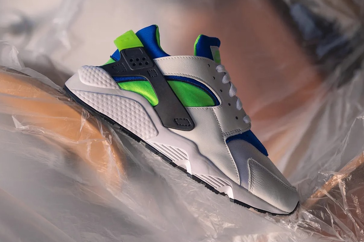 Nike Air Huarache OG "Scream Green" On-Feet Look closer detailed photographs pictures price release date info buy 130 usd retail resale dd1068-100