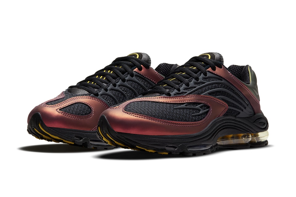 Nike Air Tuned Max ‘Dark Charcoal / Celery’ Nike Air Tuned Max ‘Dark Charcoal / Celery’