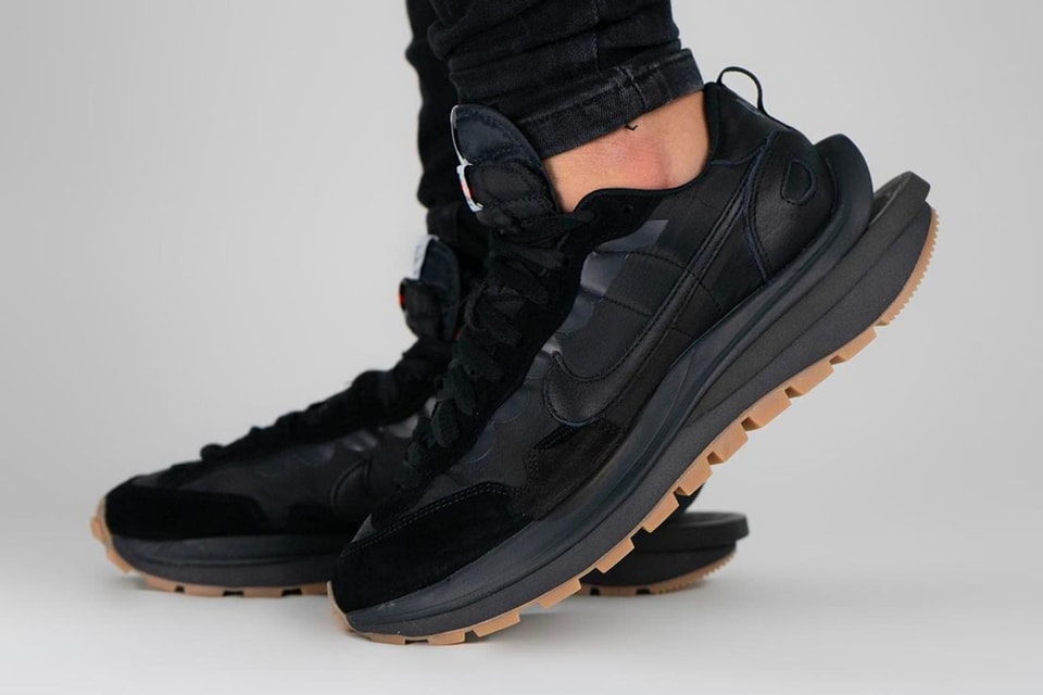 sacai x Nike Vaporwaffle Black/Gum On-Foot Look