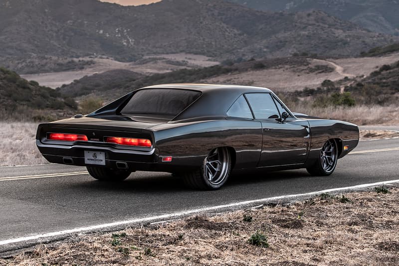 SpeedKore's Latest Build Is Fitted With Dodge's 1,000-Horsepower Hellephant Engine KEvin Hart Mopar Muscle Dodge Power Horsepower Carbon Fiber 