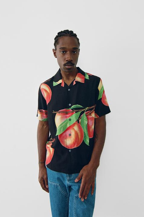 Stüssy Spring 2021 Collection Lookbook Release Information Drop Date Nike Air Huarache LE S21 Liam MacRae Cozy Sherpa Outerwear Hawaiian Prints Shirts T-Shirts Sweaters 8 Ball Print Knit Trousers Jackets Coats