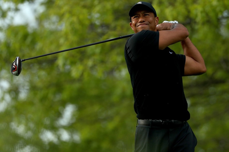tiger woods injured hospitalized car accident los angeles 